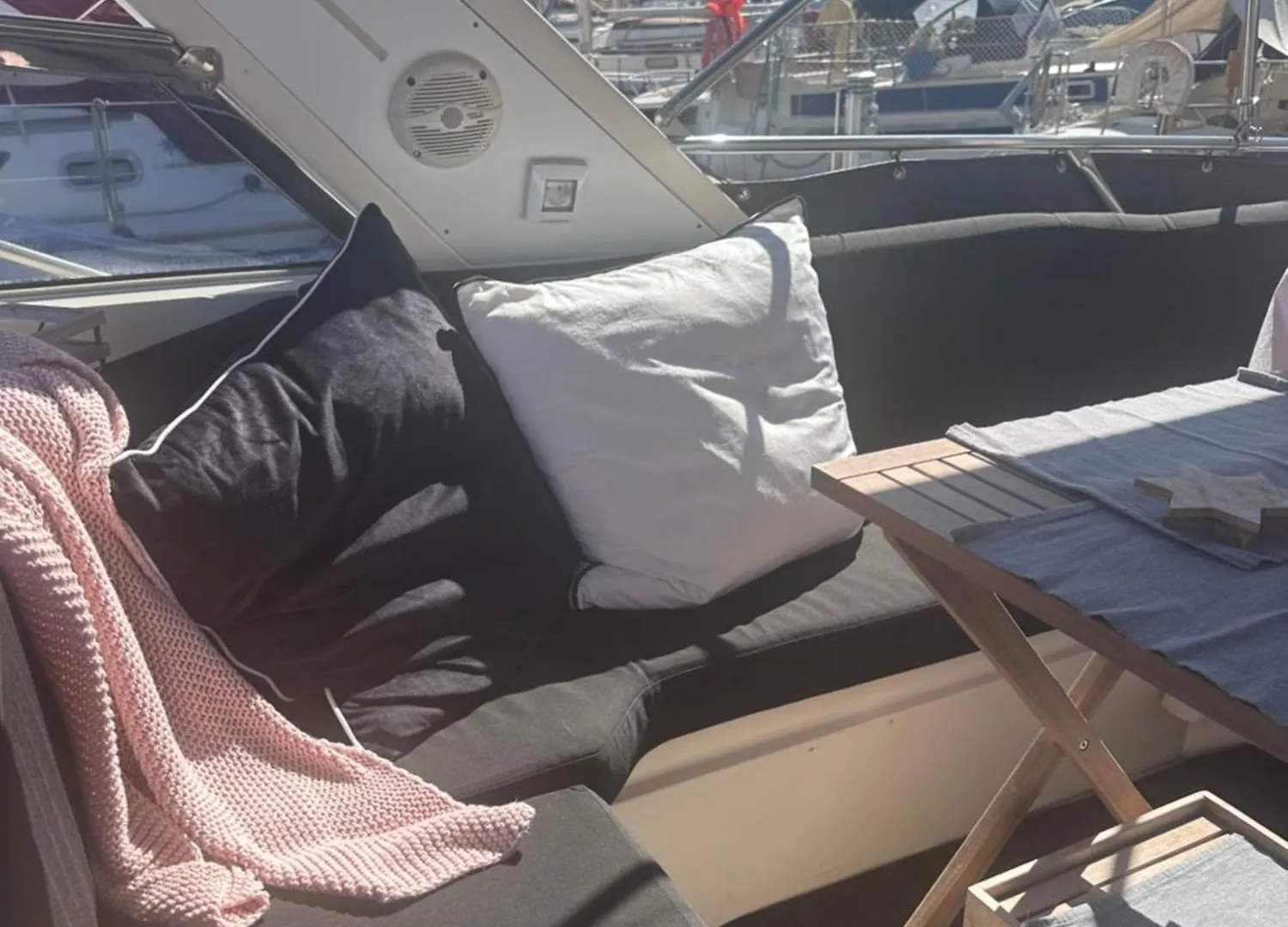 Boat In Puerto De Mogan Hotel 0*,